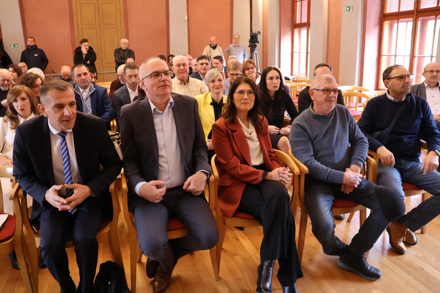 Obtnička komora, Međimurska županija, priznanja, rođendan, obljetnica (21) Obtnička komora, Međimurska županija, priznanja, rođendan, obljetnica (21)