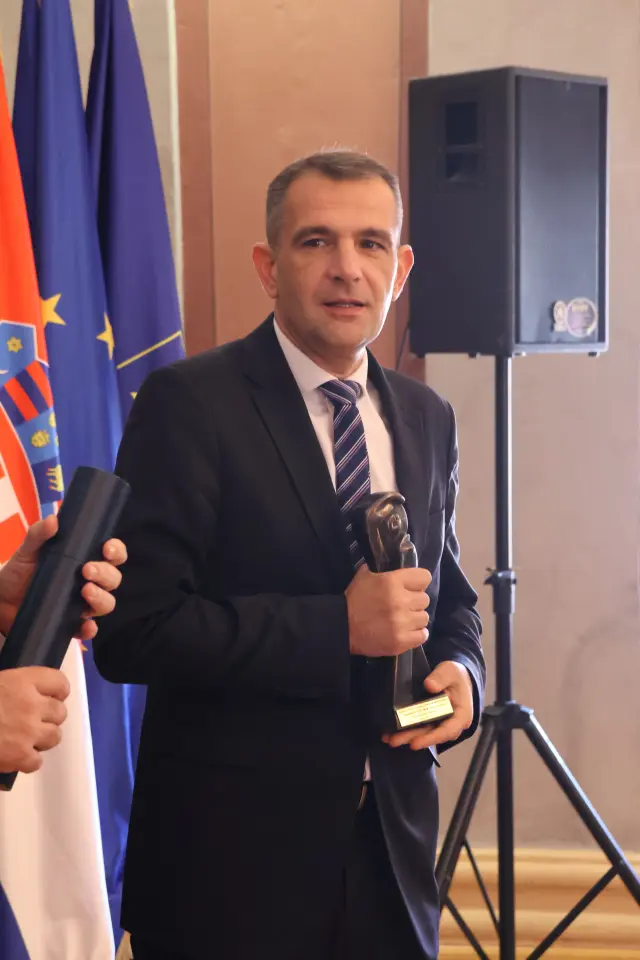 Obtnička komora, Međimurska županija, priznanja, rođendan, obljetnica (69) Obtnička komora, Međimurska županija, priznanja, rođendan, obljetnica (69)