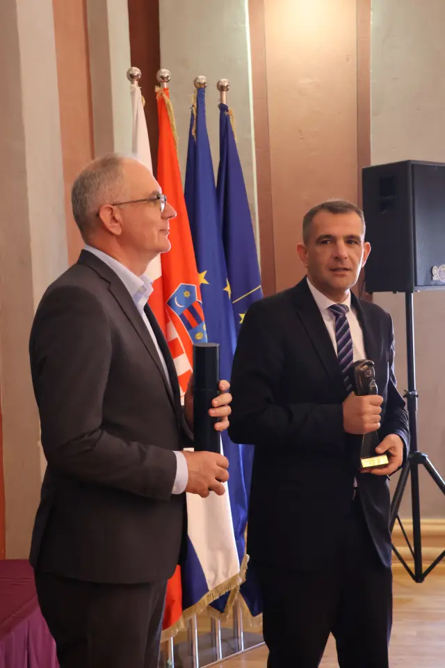 Obtnička komora, Međimurska županija, priznanja, rođendan, obljetnica (70) Obtnička komora, Međimurska županija, priznanja, rođendan, obljetnica (70)