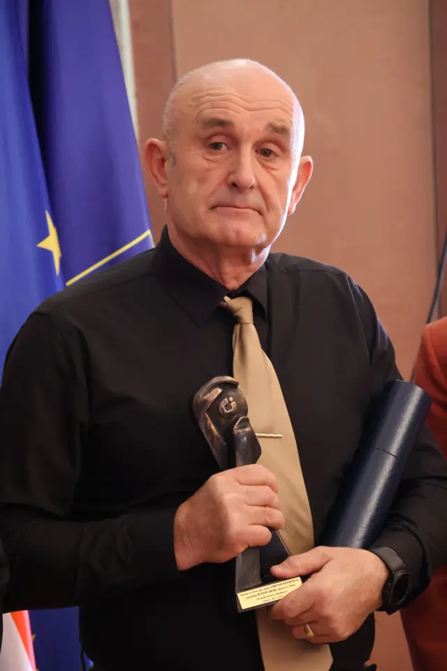 Obtnička komora, Međimurska županija, priznanja, rođendan, obljetnica (74) Obtnička komora, Međimurska županija, priznanja, rođendan, obljetnica (74)