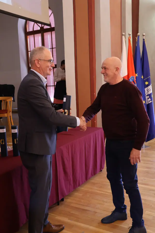 Obtnička komora, Međimurska županija, priznanja, rođendan, obljetnica (88) Obtnička komora, Međimurska županija, priznanja, rođendan, obljetnica (88)