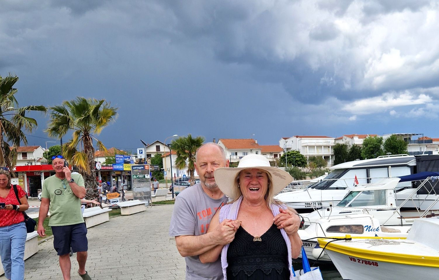 Od Murskog Središća do Vodica Globina u eliti hrvatskog amaterskog kazališta (79)