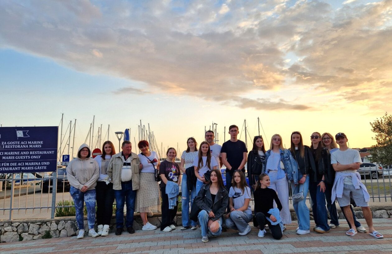 Od Murskog Središća do Vodica Globina u eliti hrvatskog amaterskog kazališta (84)