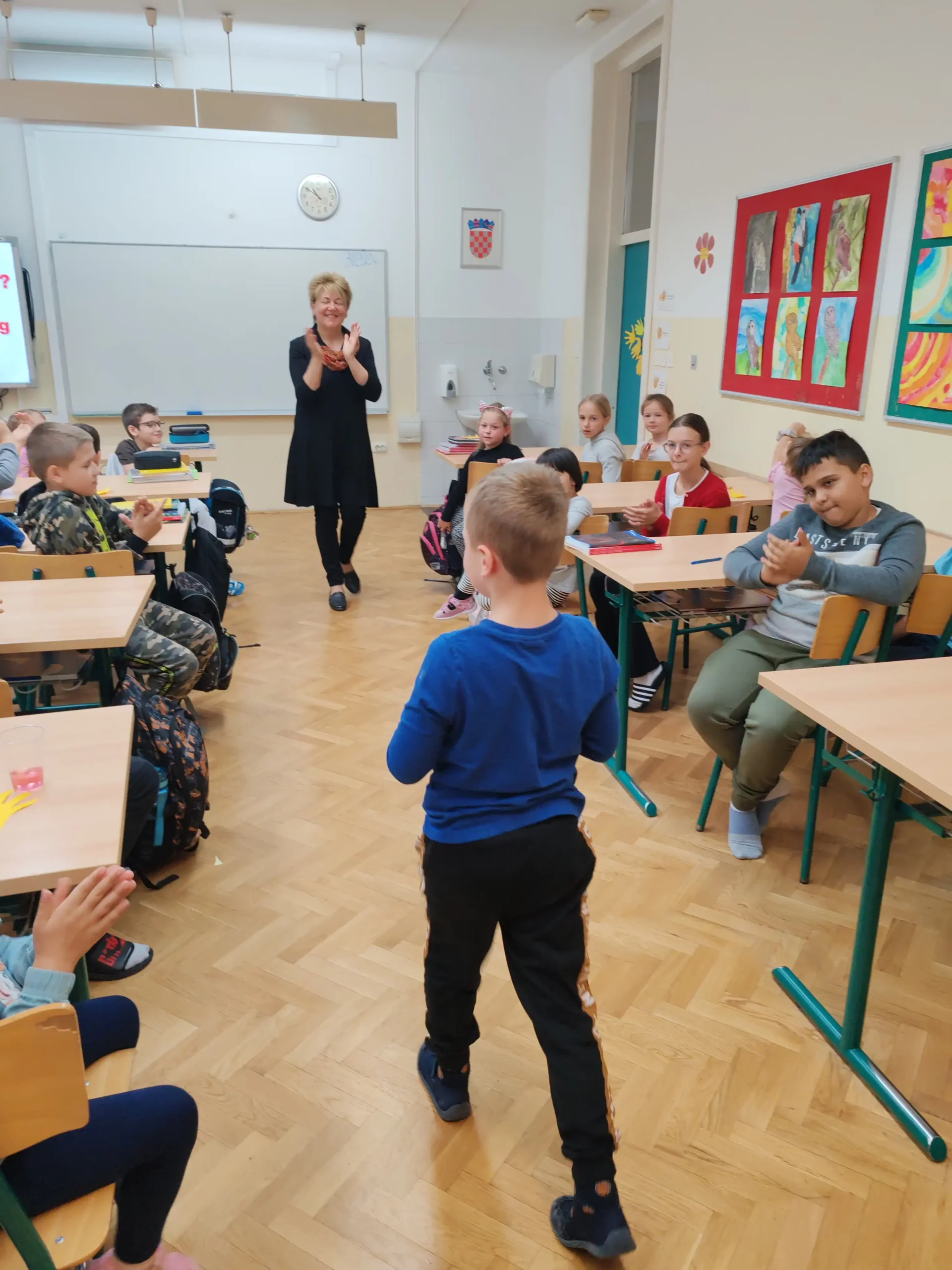 Od vrtića do škole, dobri susjedi se vole i dalje (1) Od vrtića do škole, dobri susjedi se vole i dalje (1)