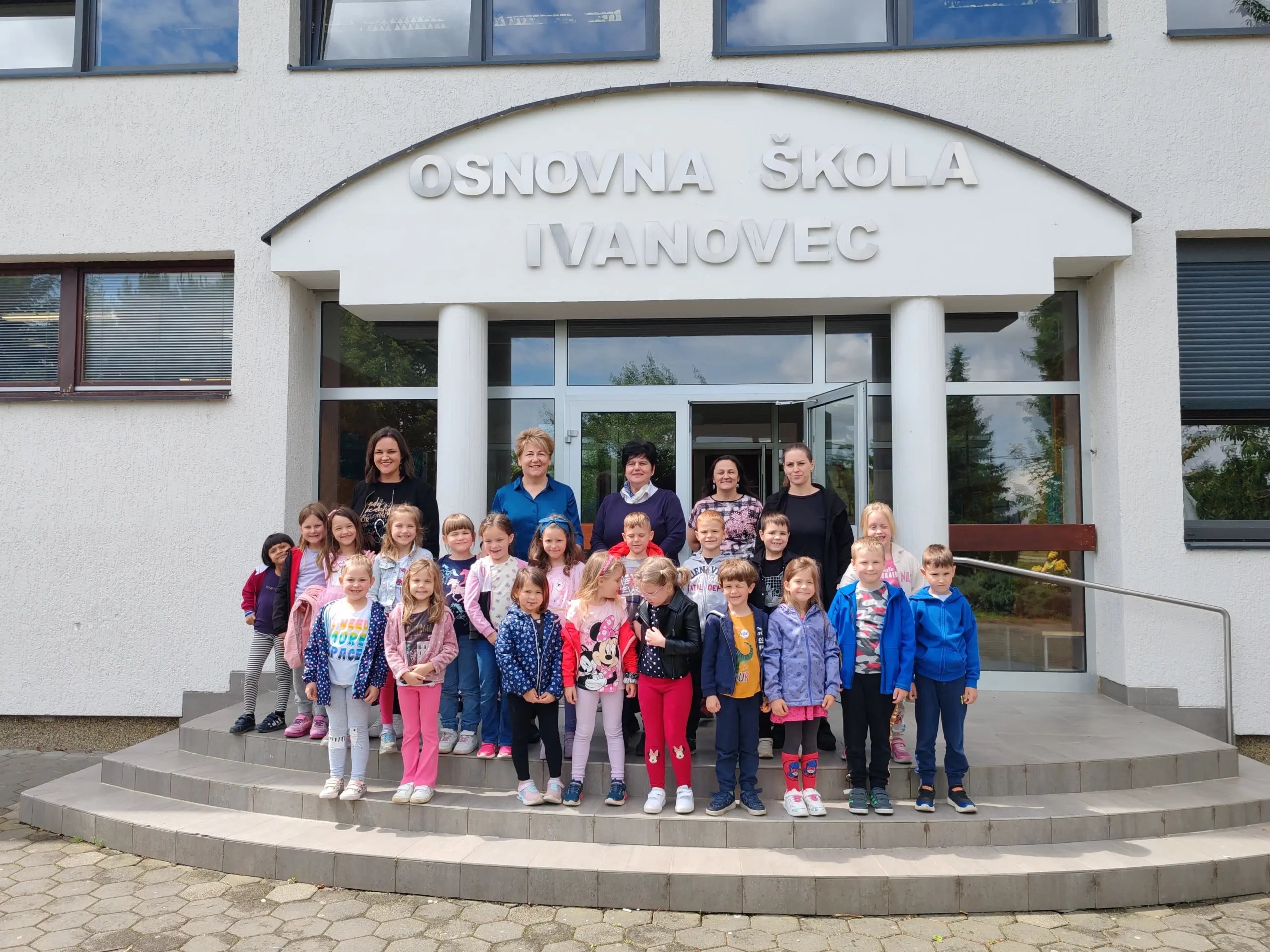 Od vrtića do škole, dobri susjedi se vole i dalje (6) Od vrtića do škole, dobri susjedi se vole i dalje (6)