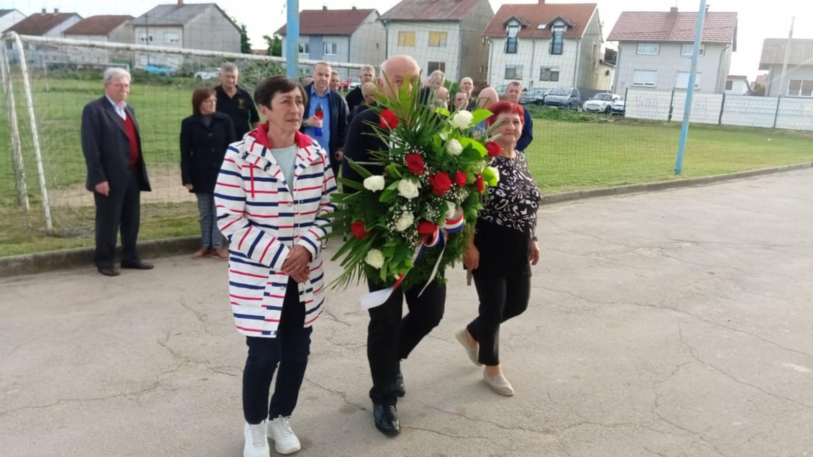 Odavanje počast poginulim hrvatskim braniteljima kotara Jug Čakovec! (3) Odavanje počast poginulim hrvatskim braniteljima kotara Jug Čakovec! (1)