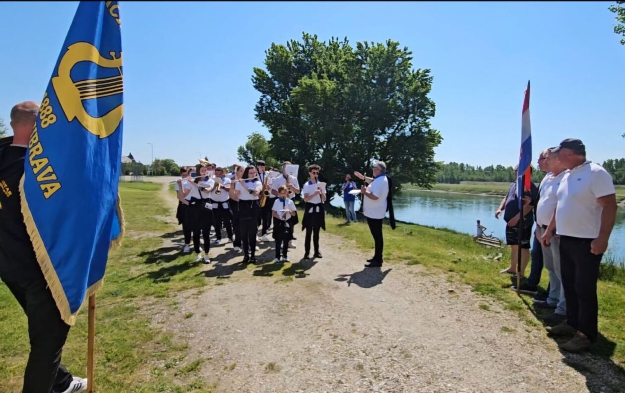 Održana 16. Smotra dravskih plovila u Donjoj Dubravi (11)