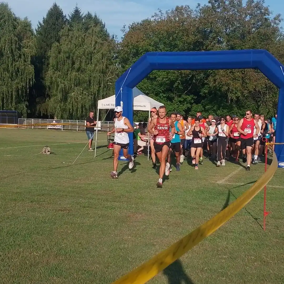 Održana Humanitarna utrka u Mačkovcu s ciljem pomoći osobama sa Sindrom Down (1) Održana Humanitarna utrka u Mačkovcu s ciljem pomoći osobama sa Sindrom Down (1)