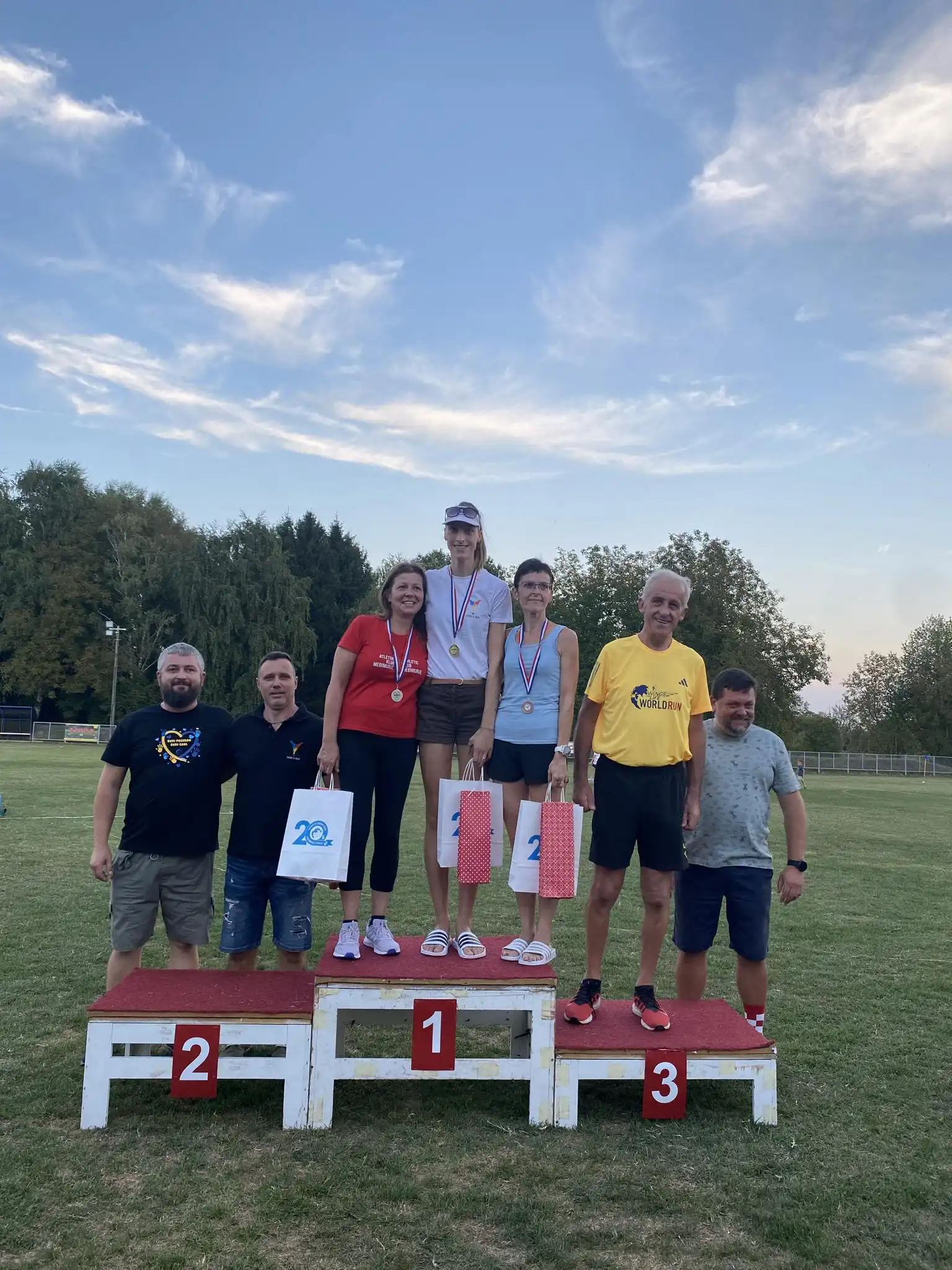 Održana Humanitarna utrka u Mačkovcu s ciljem pomoći osobama sa Sindrom Down (11) Održana Humanitarna utrka u Mačkovcu s ciljem pomoći osobama sa Sindrom Down (11)