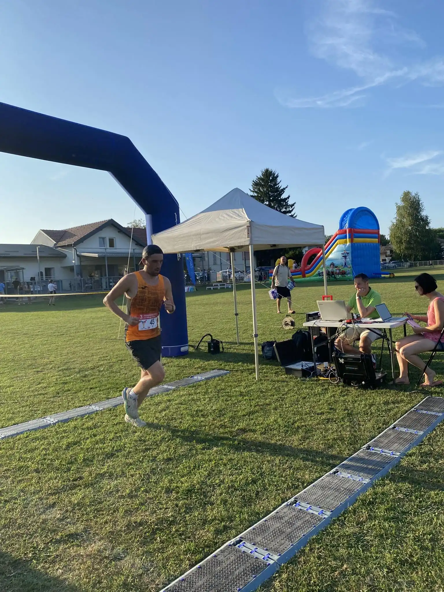 Održana Humanitarna utrka u Mačkovcu s ciljem pomoći osobama sa Sindrom Down (17) Održana Humanitarna utrka u Mačkovcu s ciljem pomoći osobama sa Sindrom Down (17)