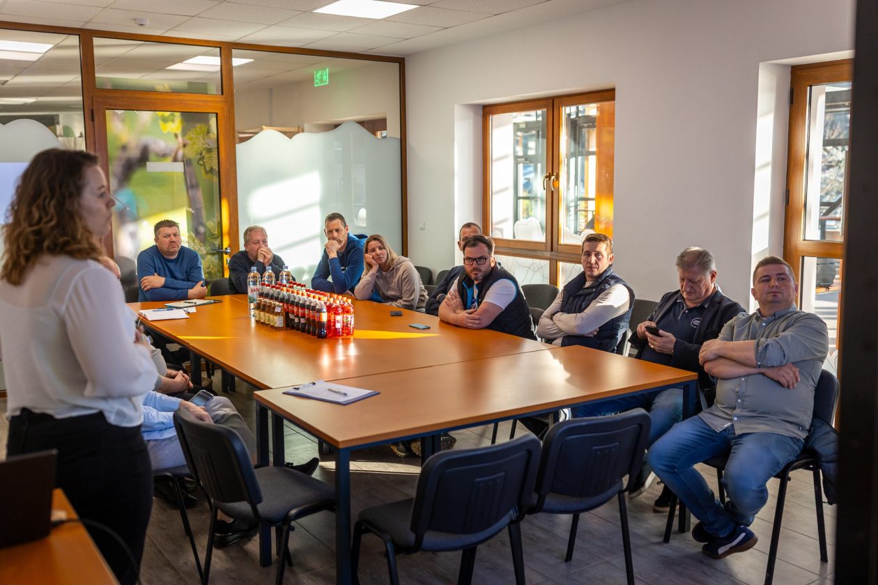 Okrugli stol Štrigova BEE(A)WARE pčele pčelari (8) Okrugli stol Štrigova BEE(A)WARE pčele pčelari (8)