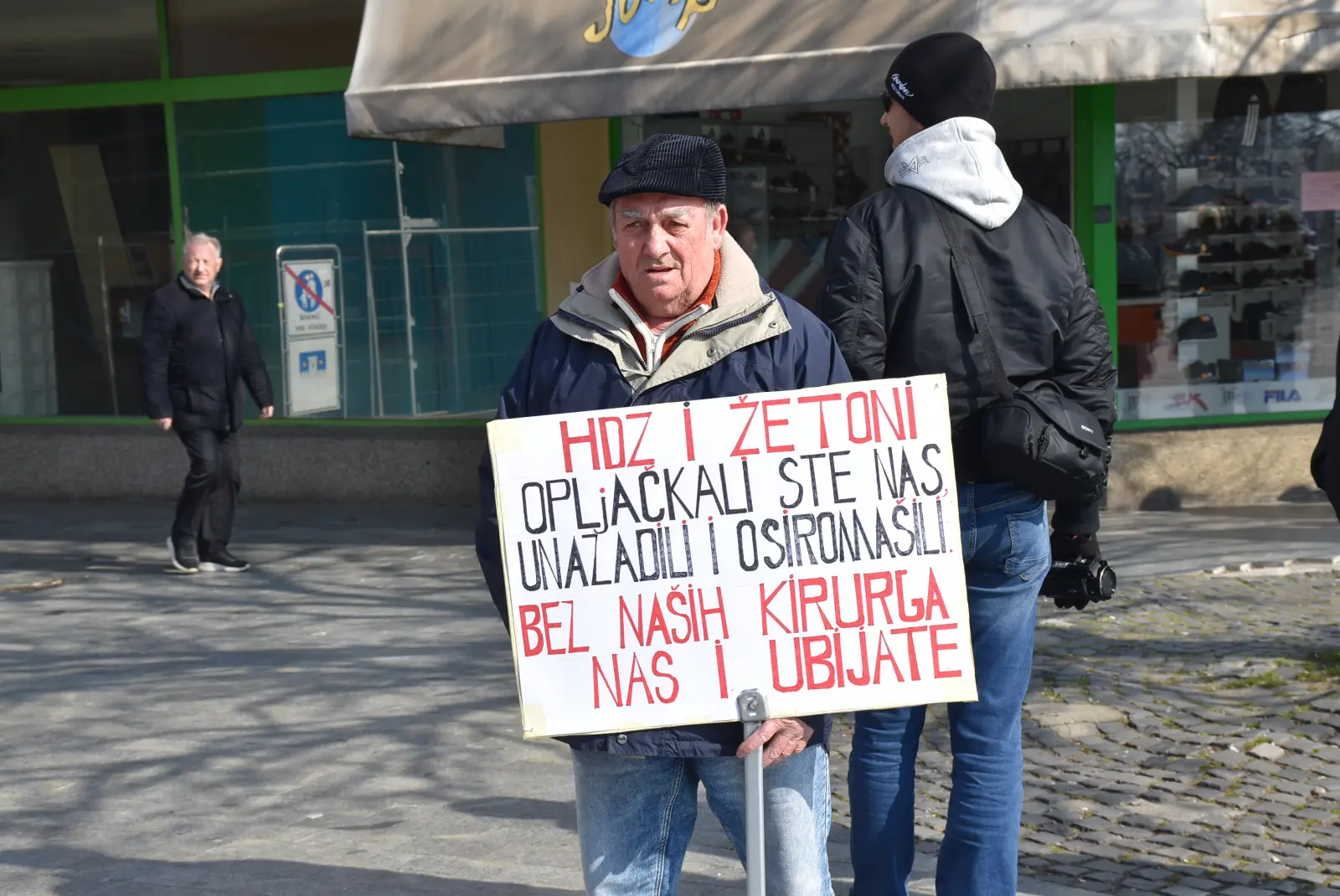 Okupljanje, bolnica, prosvjed, 22.2.2025 (20)