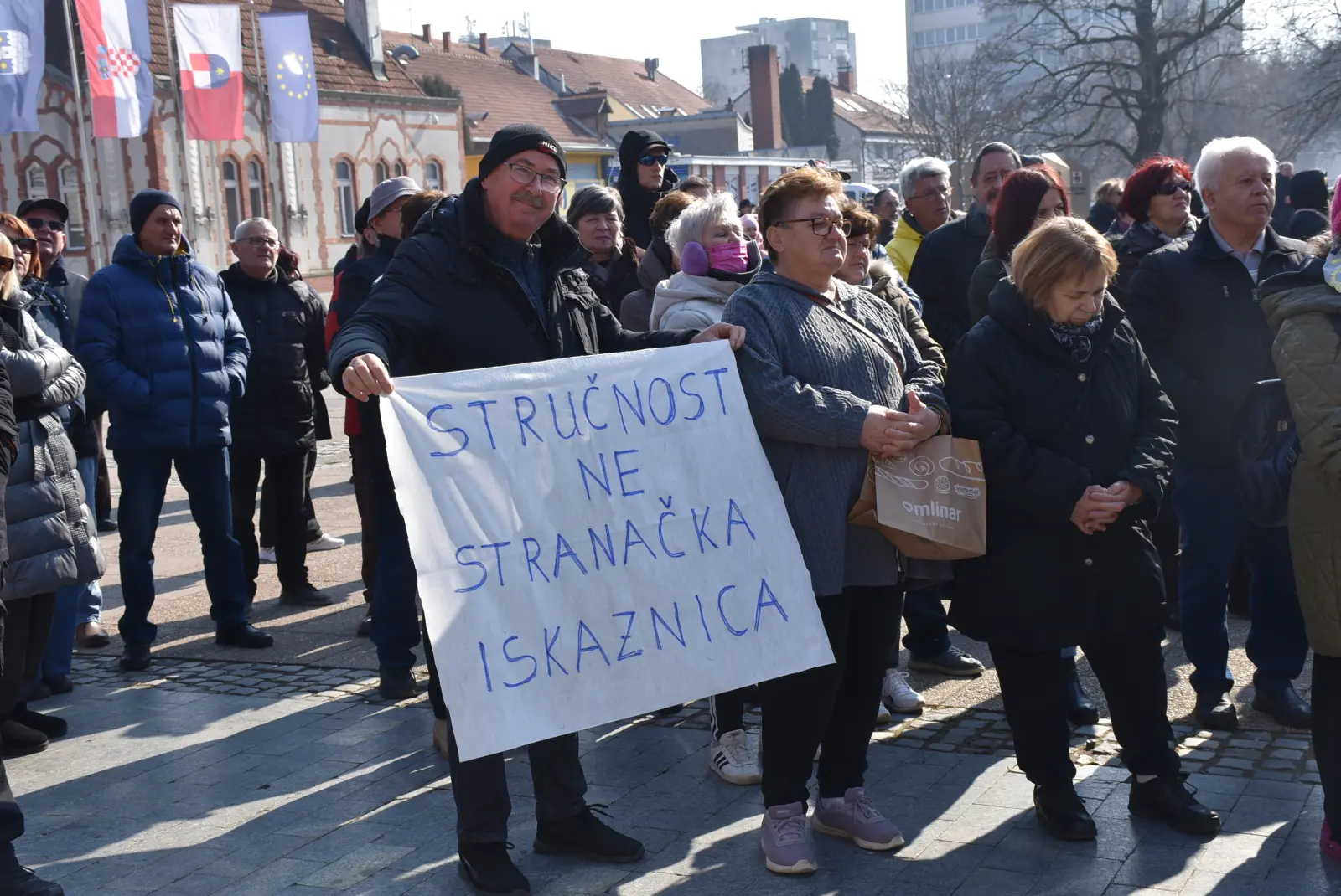 Okupljanje, bolnica, prosvjed, 22.2.2025 (38)