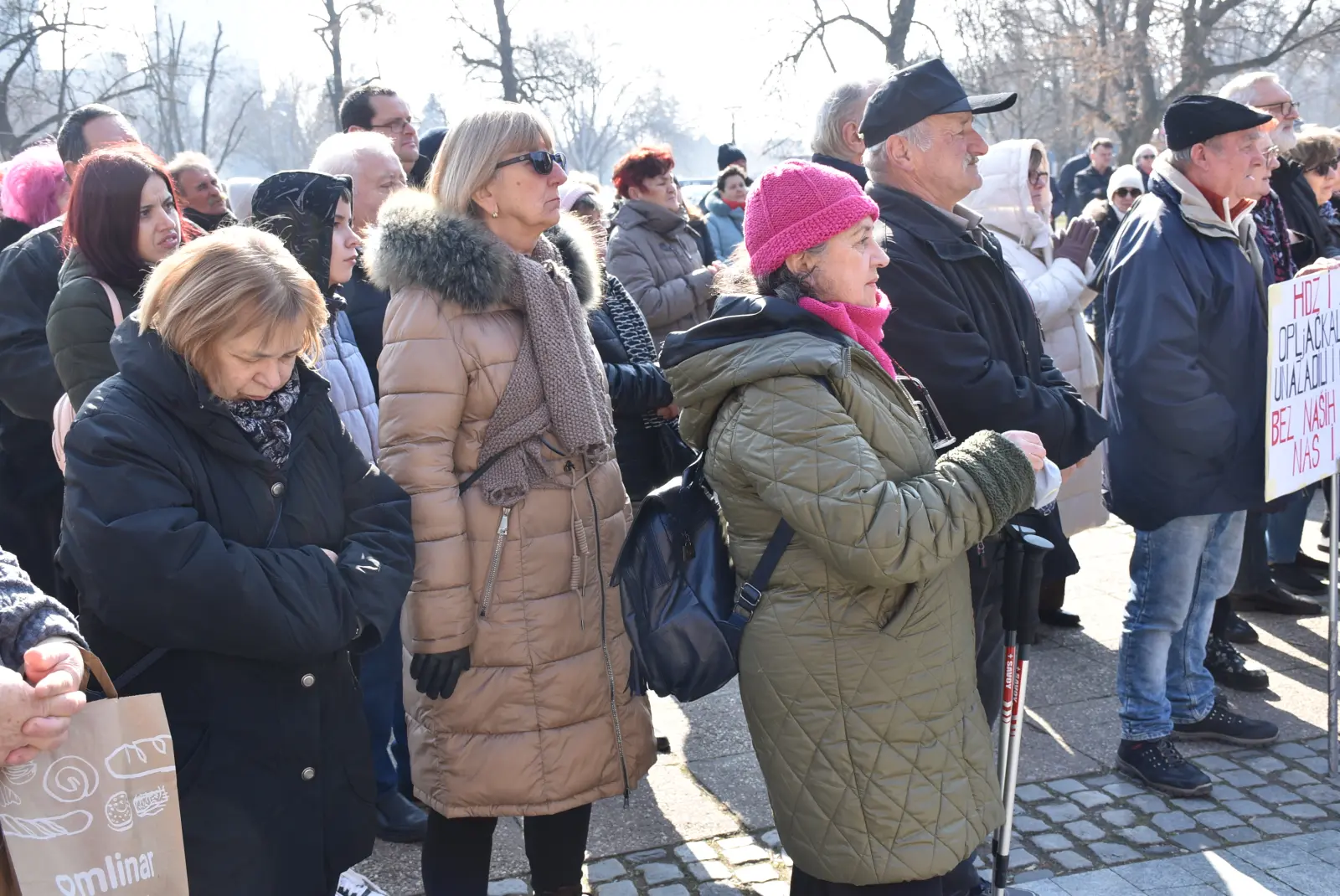 Okupljanje, bolnica, prosvjed, 22.2.2025 (45)