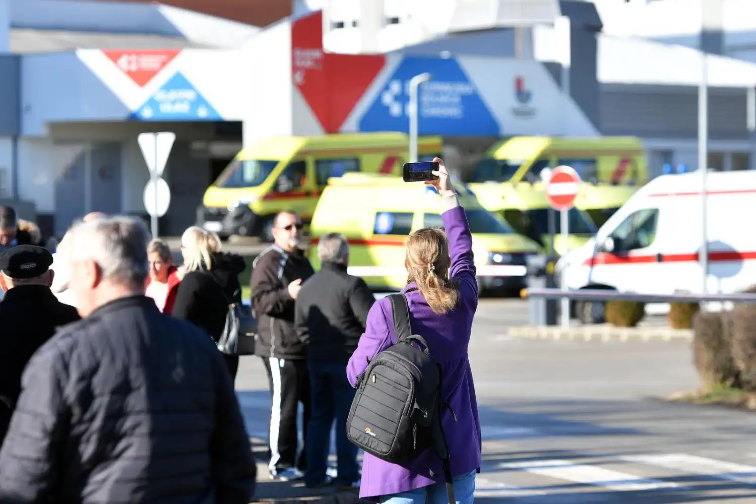 Okupljanje ispred Županijske Bolnice Čakovec 2025 (7)