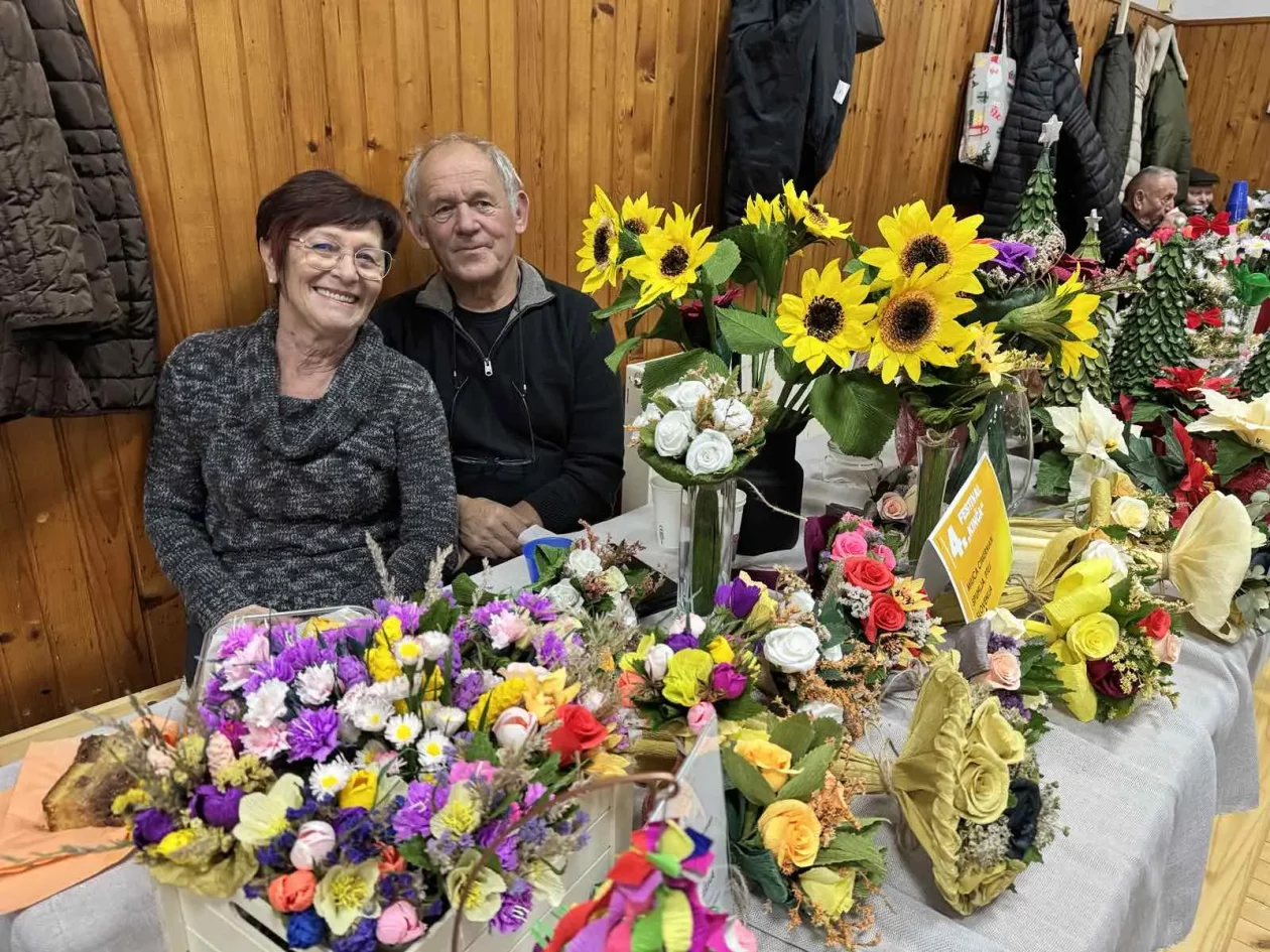Opcina Dekanovec i Podturen zajedno s predsjednicom KUD-a Dekanovec, Lucijom Tomašek zapalili trecu adventsku svijecu (21)