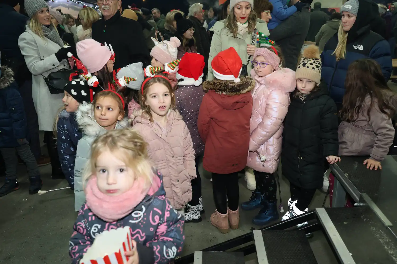 Općina Kotoriba advent, božićni sajam i trka 2024 (18) Općina Kotoriba advent, božićni sajam i trka 2024 (18)