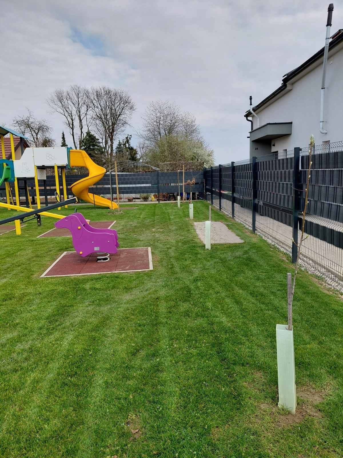 Općina Strahoninec – dječje igralište (3) Općina Strahoninec – dječje igralište (3)