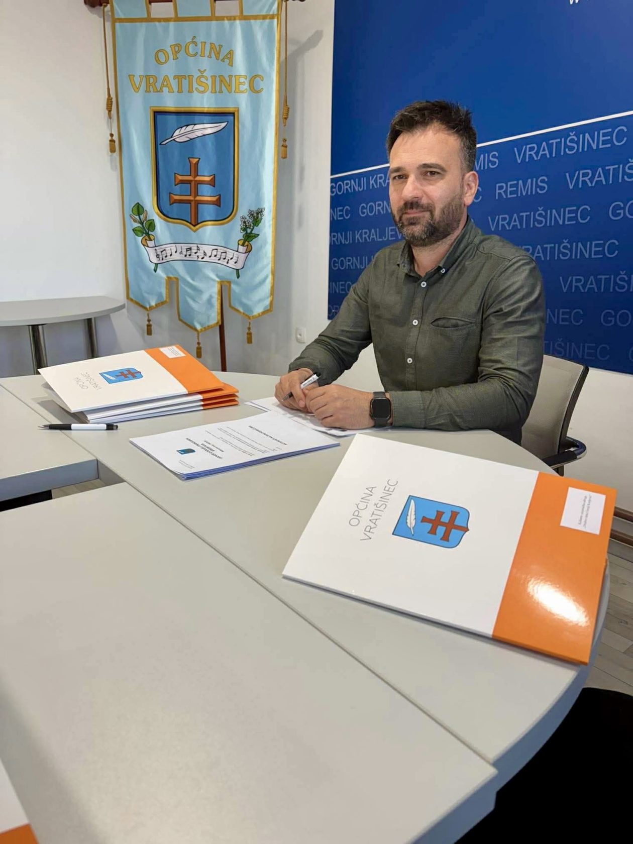 Općina Vratišinec potisani ugovori s udrugama (4) Općina Vratišinec potisani ugovori s udrugama (4)