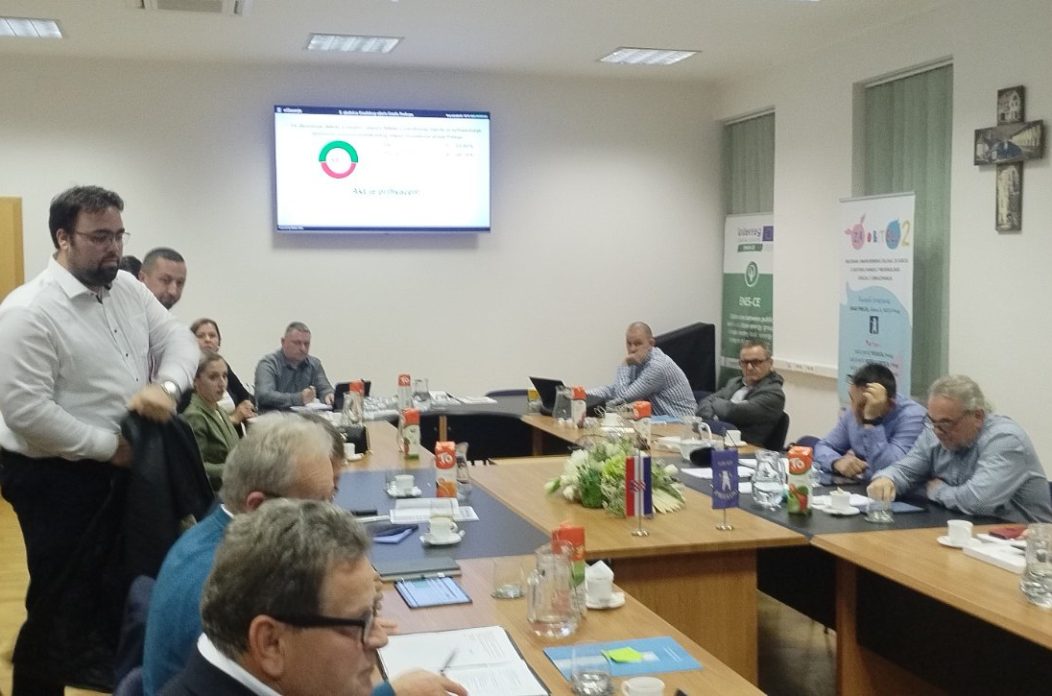 Oporba napušta sjednicu Oporba napušta sjednicu