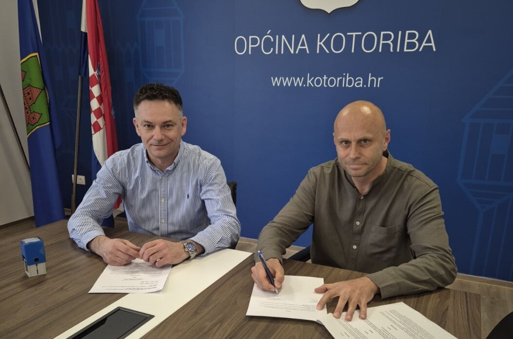 Optika u Kotoribi Optika u Kotoribi