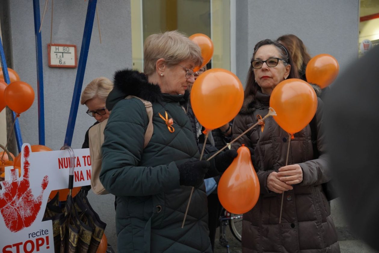 Orange the World međunarodni dan borbe protiv nasilja nad ženama (16) Orange the World međunarodni dan borbe protiv nasilja nad ženama (16)