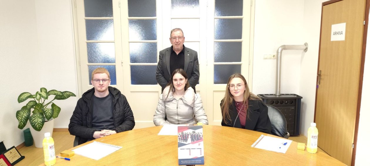 Orehovica studenti (4) Orehovica studenti (4)