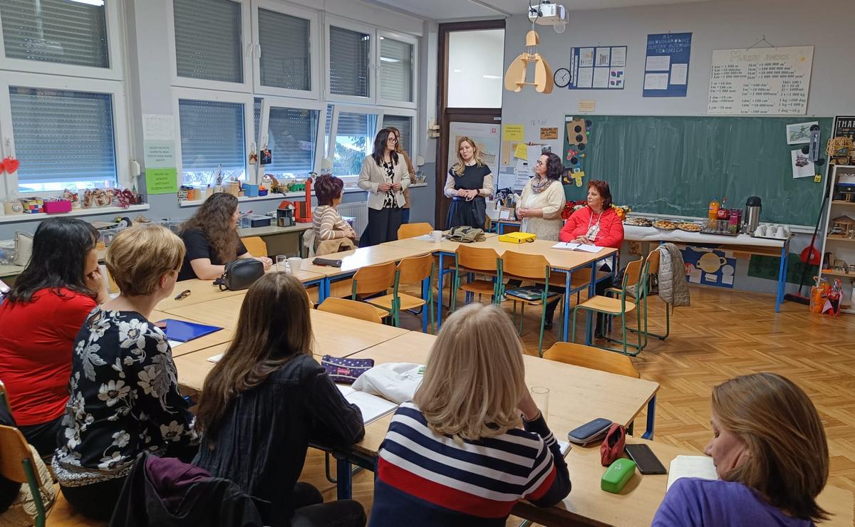 Osnovna škola Domašinec (9) Osnovna škola Domašinec (9)