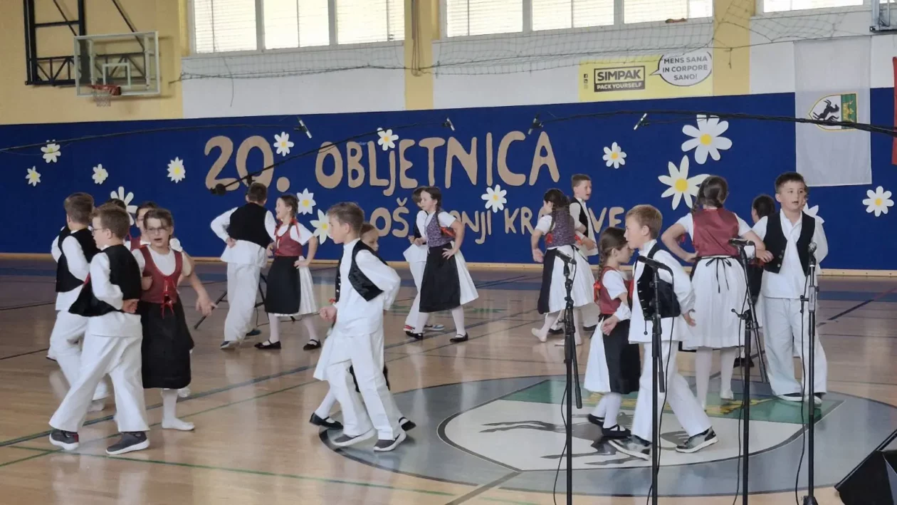 Osnovna škola Donji Kraljevec, 20. obljetnica (40) Osnovna škola Donji Kraljevec, 20. obljetnica (40)