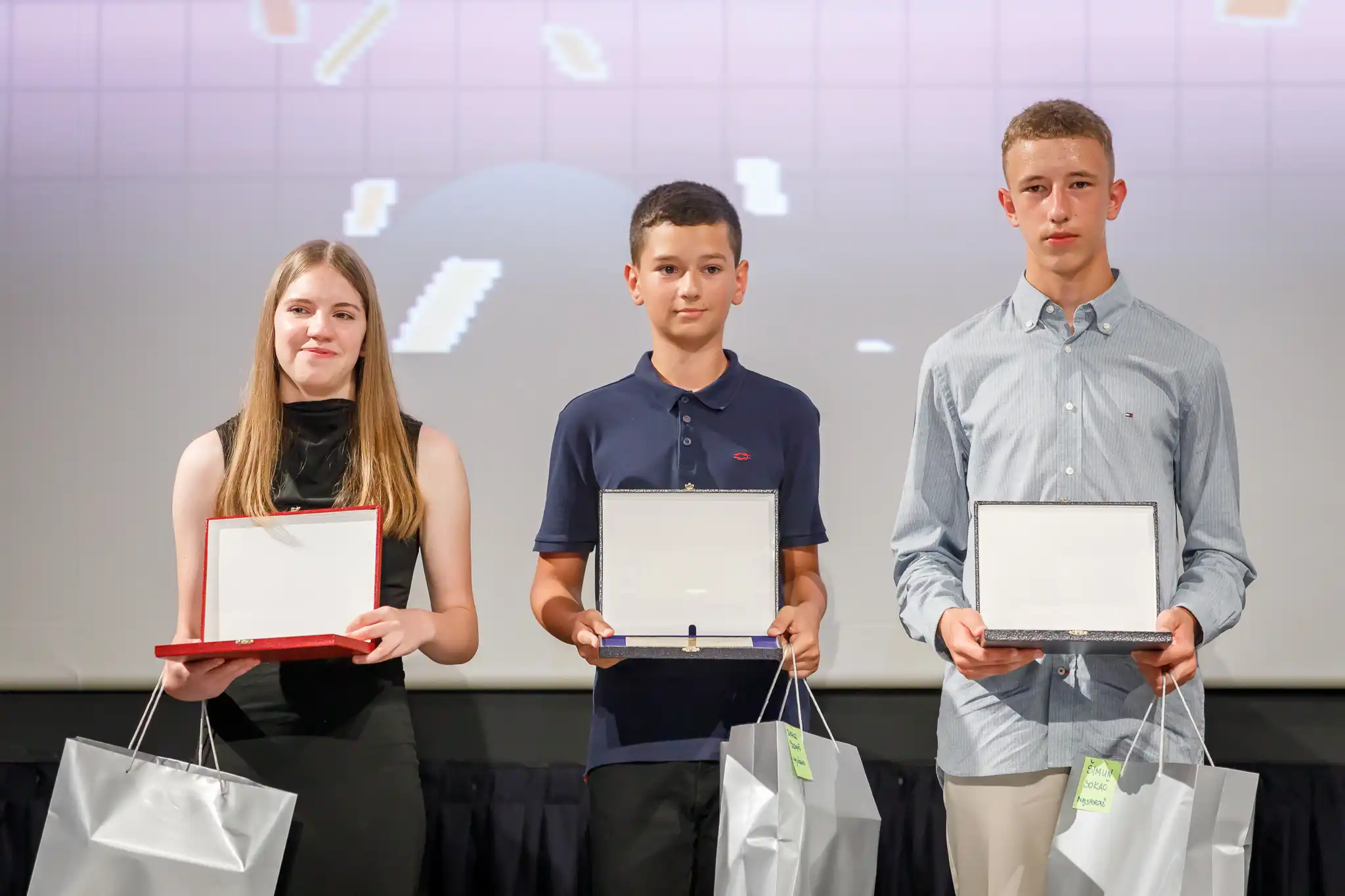 Osnovna škola Prelog (12) Osnovna škola Prelog (12)