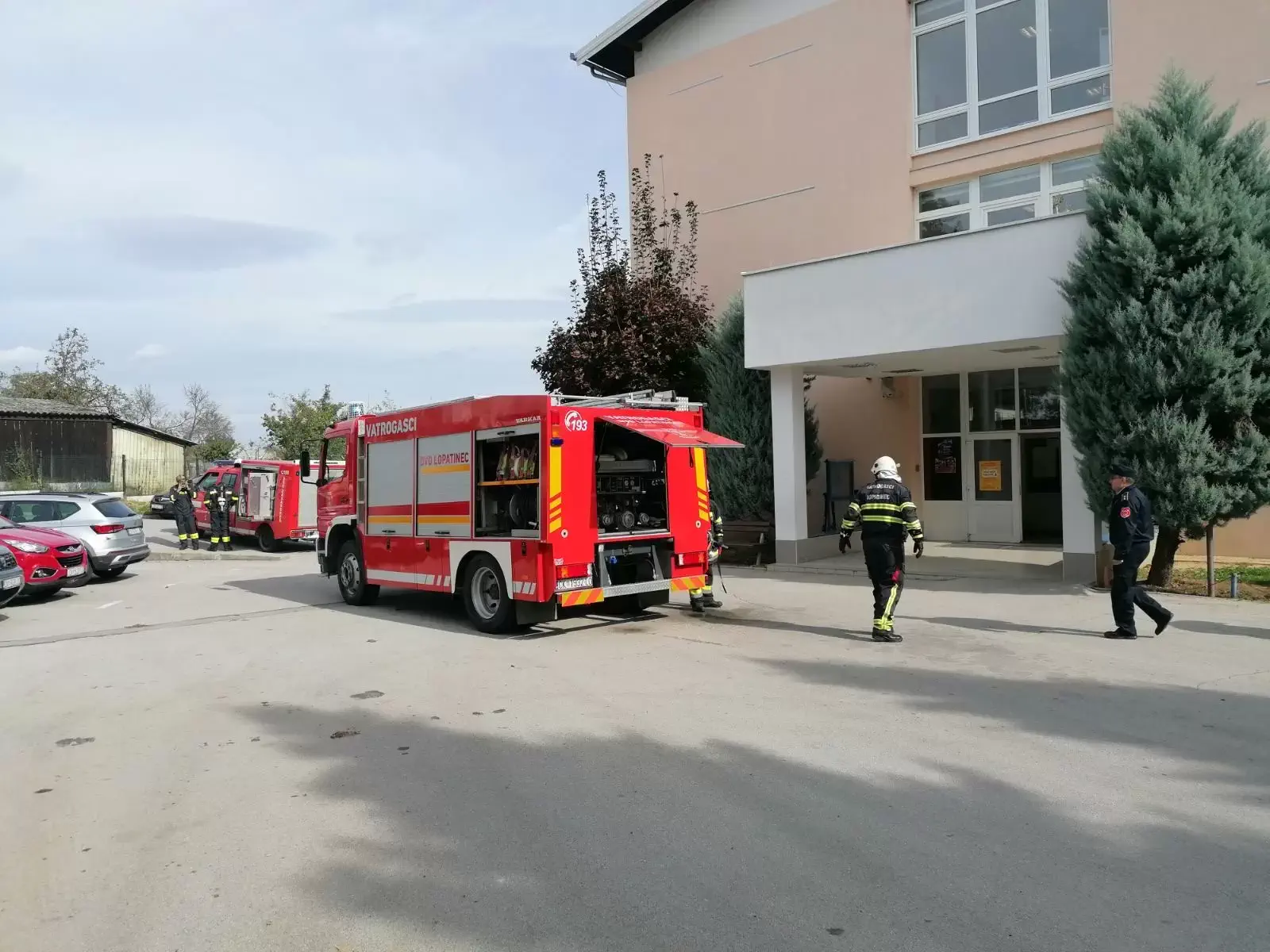 Osnovna škola i vatrogasci Svetog Jurja na Bregu ujedinjeni u vježbi evakuacije (8)