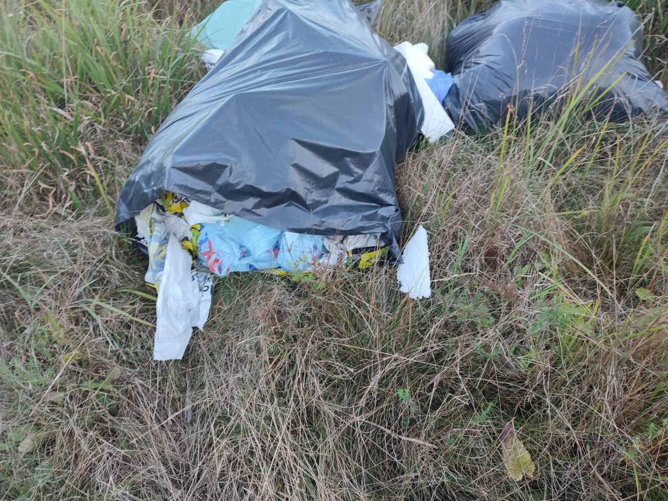 Ostavljeno smeće u Dunjkovcu (3)
