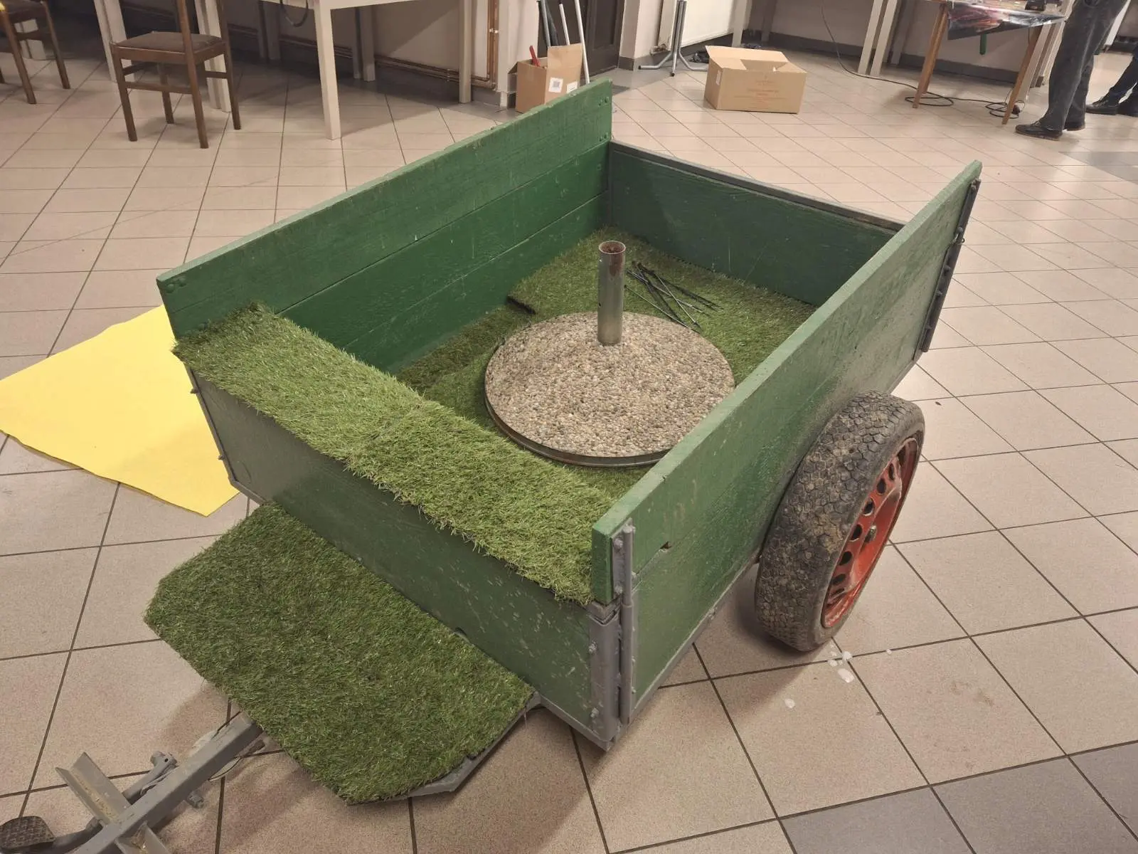 Otok, 2025, maškare (2) Otok, 2025, maškare (2)