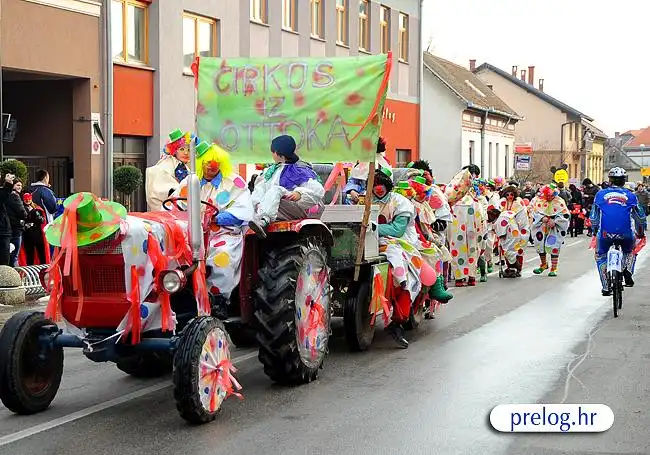 Otok, maškare, fašnik (23) Otok, maškare, fašnik (23)