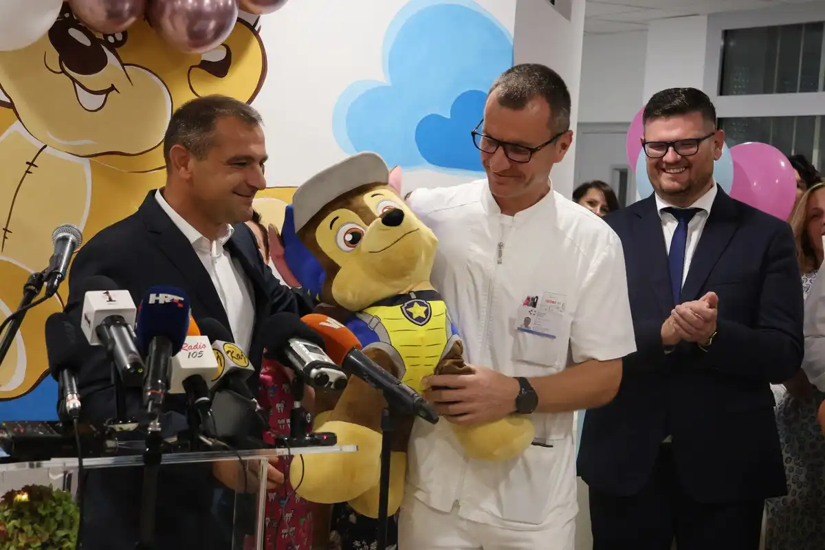 Otvoren potpuno obnovljeni Odjel pedijatrije u Županijskoj bolnici Čakovec (11) Otvoren potpuno obnovljeni Odjel pedijatrije u Županijskoj bolnici Čakovec (11)