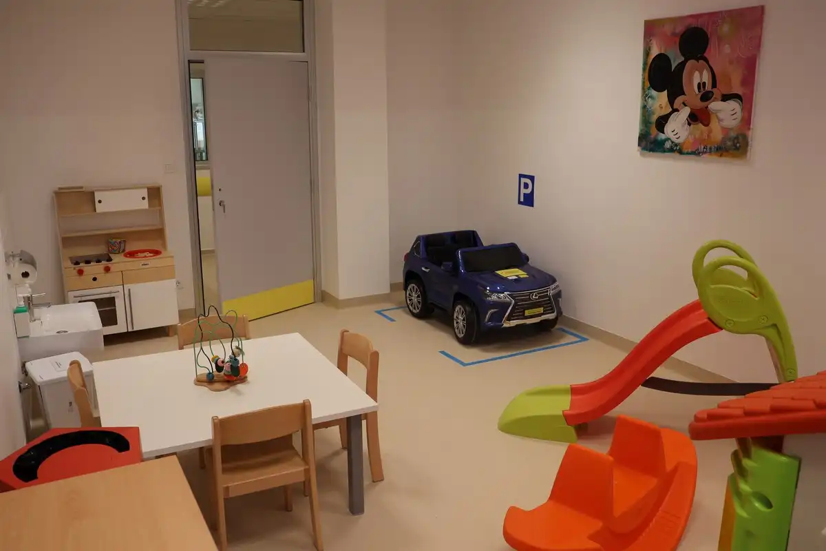 Otvoren potpuno obnovljeni Odjel pedijatrije u Županijskoj bolnici Čakovec (22) Otvoren potpuno obnovljeni Odjel pedijatrije u Županijskoj bolnici Čakovec (22)