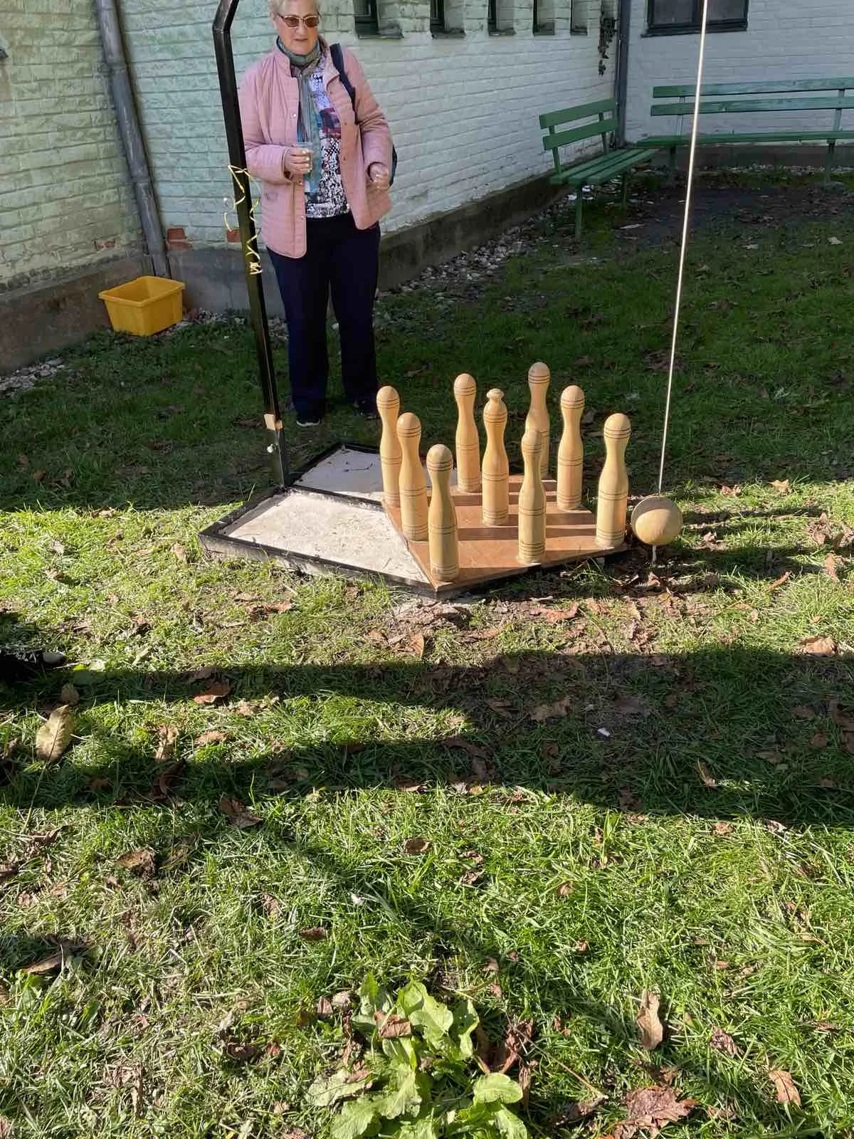 Otvorenje viseće kuglane u Perivoju Zrinskih Umirovljenici uživali u sportskom druženju (2) Otvorenje viseće kuglane u Perivoju Zrinskih Umirovljenici uživali u sportskom druženju (2)