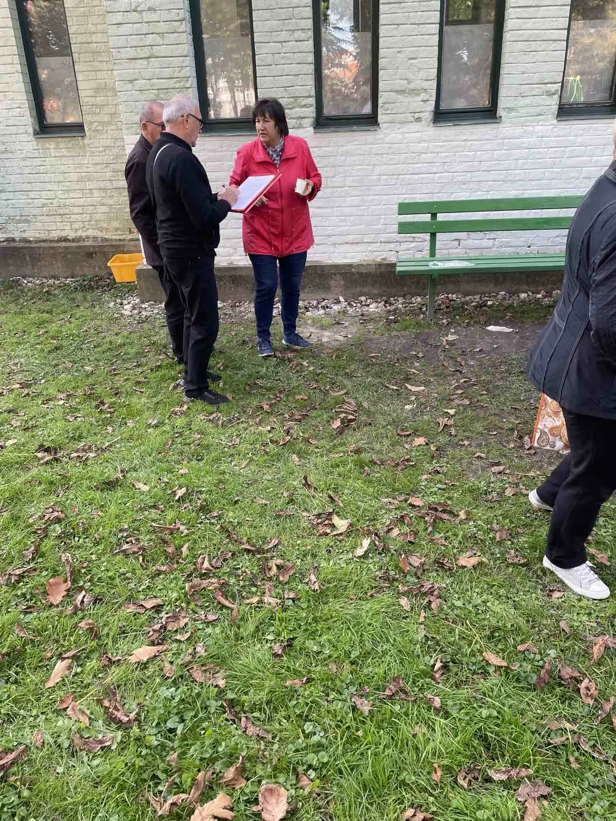 Otvorenje viseće kuglane u Perivoju Zrinskih Umirovljenici uživali u sportskom druženju (3) Otvorenje viseće kuglane u Perivoju Zrinskih Umirovljenici uživali u sportskom druženju (3)