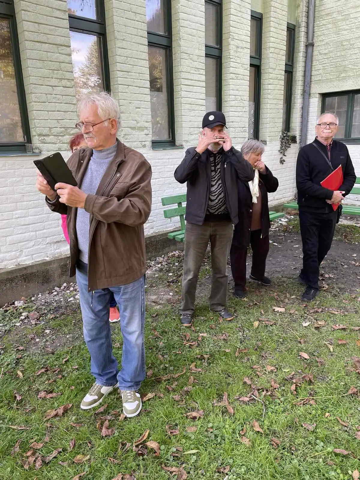 Otvorenje viseće kuglane u Perivoju Zrinskih Umirovljenici uživali u sportskom druženju (4) Otvorenje viseće kuglane u Perivoju Zrinskih Umirovljenici uživali u sportskom druženju (4)