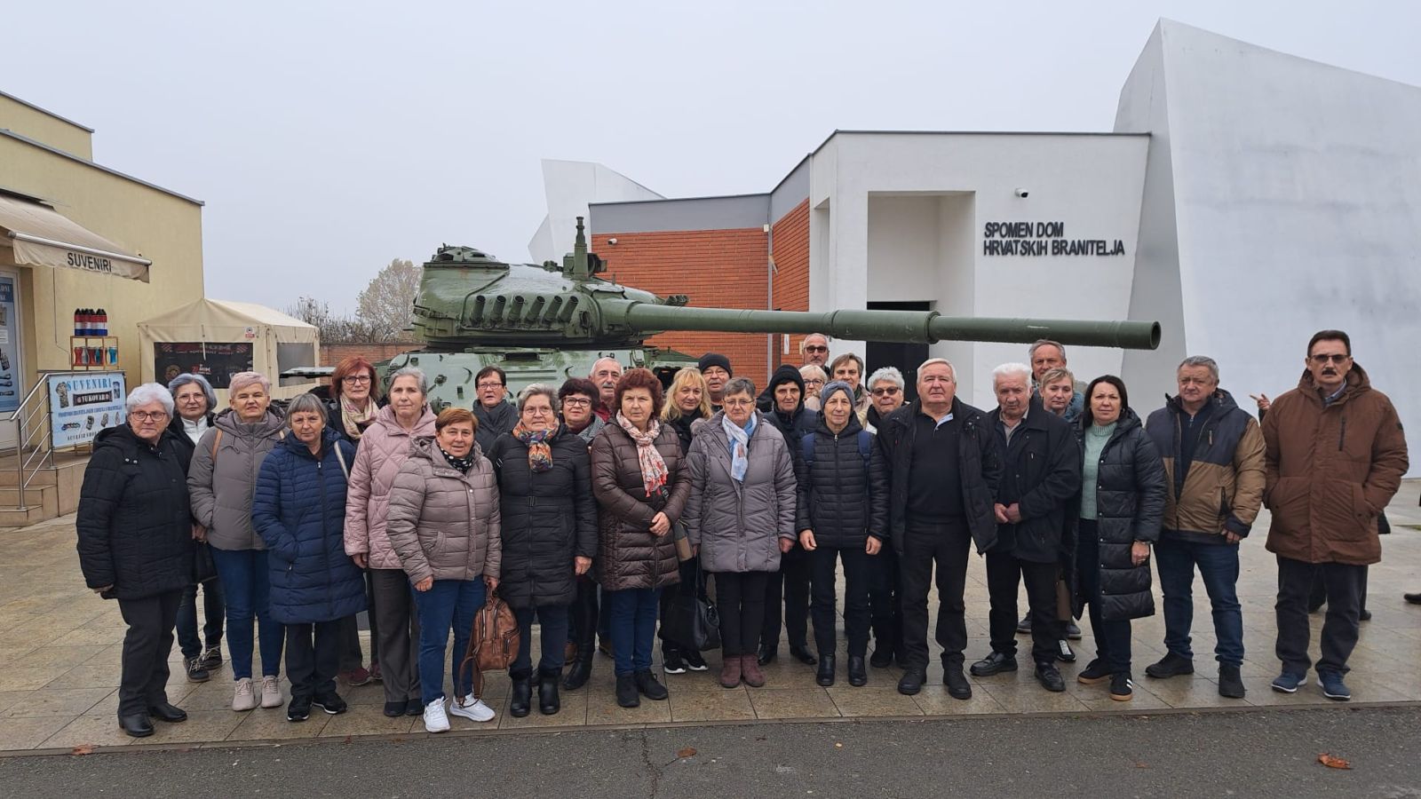 PALOVČANI U VUKOVARU Put zahvalnosti prema herojima Domovinskog rata (7) PALOVČANI U VUKOVARU Put zahvalnosti prema herojima Domovinskog rata (7)
