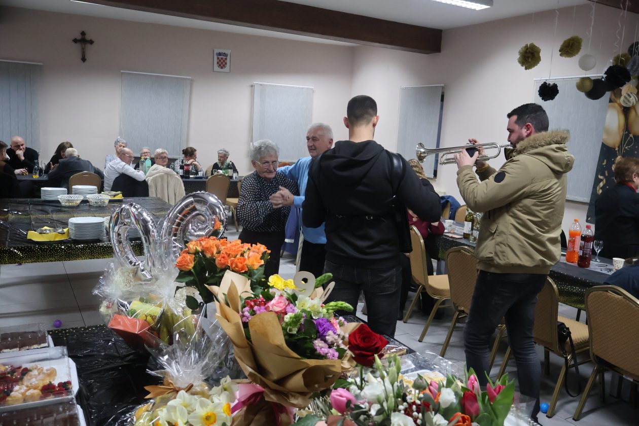 PALOVEC Marija Jurić rođendan IGH (2) PALOVEC Marija Jurić rođendan IGH (2)