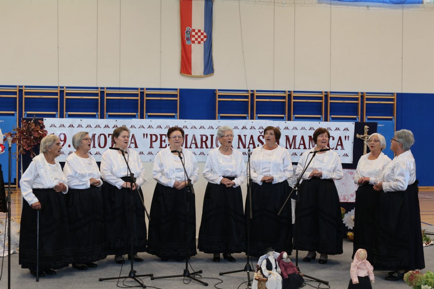 ‘PESMARICA NAŠIH MAMICA’ Smotra dokazala snagu međimurske kulturne scene (9)