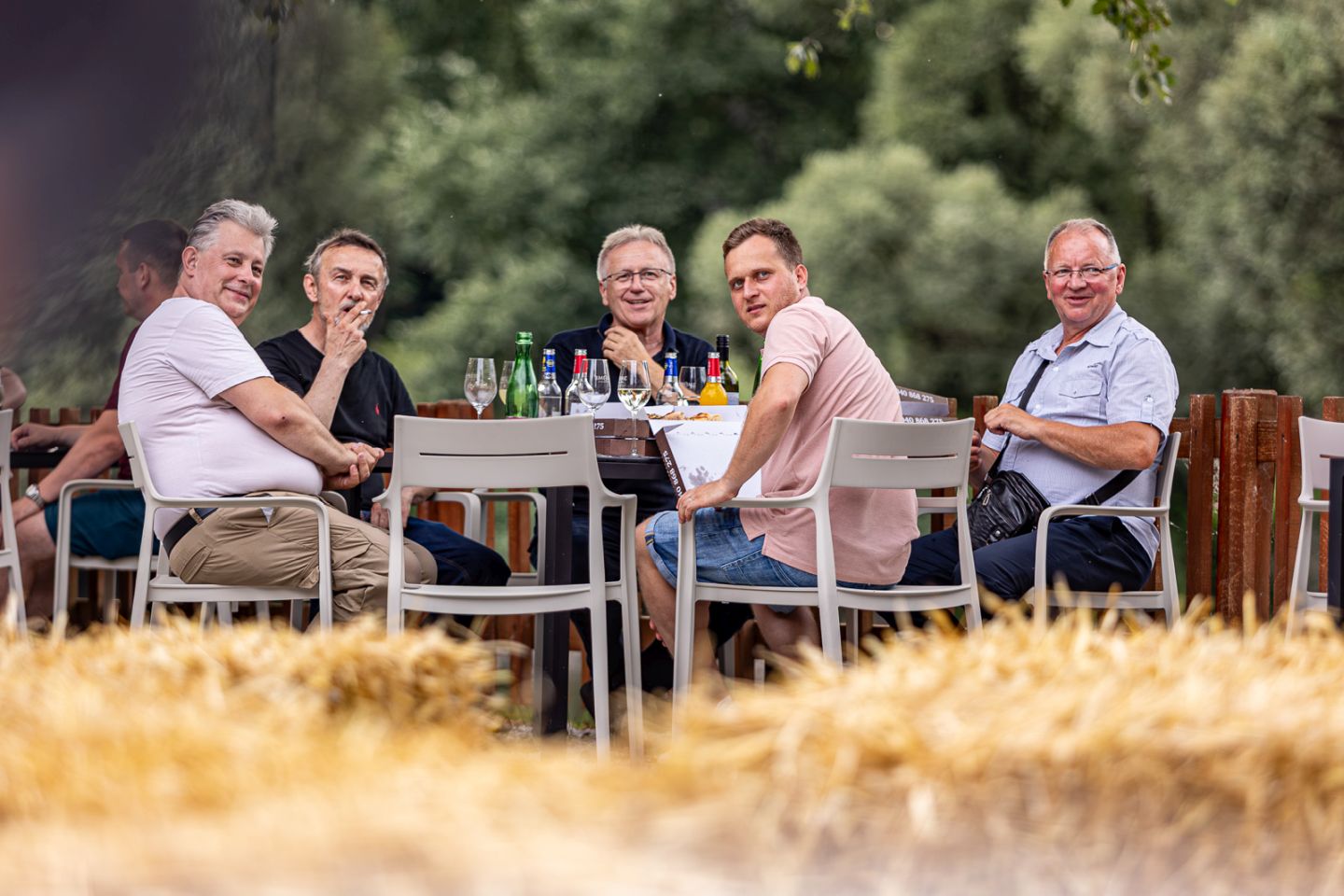 PETAK ZA PAMĆENJE Vino, domaći zalogaji i glazba oživjeli Mlinarsku kuću (1) PETAK ZA PAMĆENJE Vino, domaći zalogaji i glazba oživjeli Mlinarsku kuću (1)