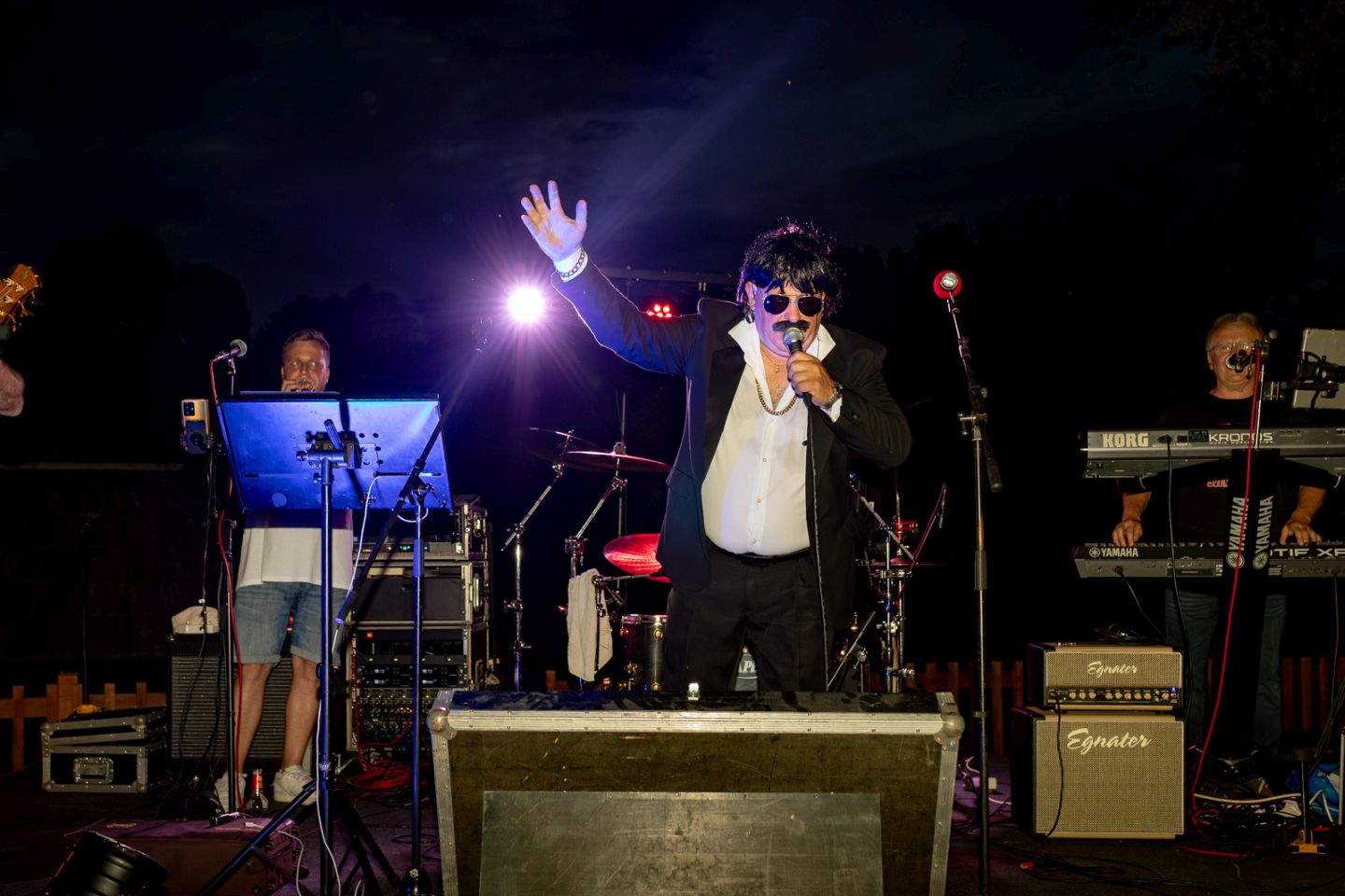 PETAK ZA PAMĆENJE Vino, domaći zalogaji i glazba oživjeli Mlinarsku kuću (4) PETAK ZA PAMĆENJE Vino, domaći zalogaji i glazba oživjeli Mlinarsku kuću (4)