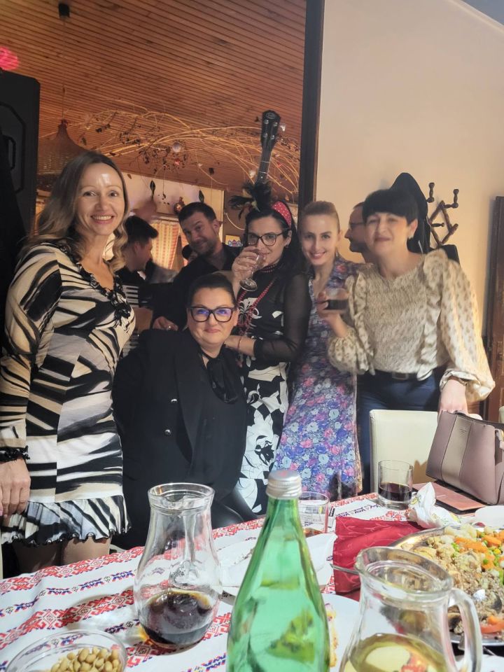 PETRO DUNJKO Kafanska retro večer pretvorila njegov rođendan u spektakl (1) PETRO DUNJKO Kafanska retro večer pretvorila njegov rođendan u spektakl (1)