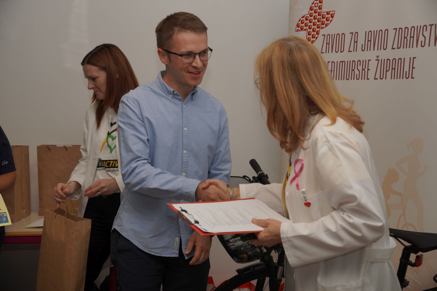 PJEŠKE ILI BICIKLOM NA POSAO (25)