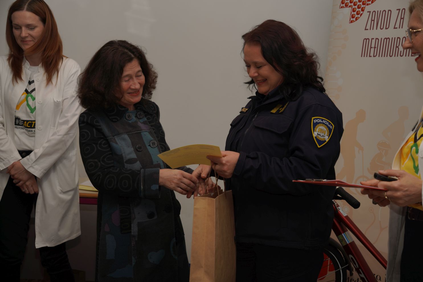 PJEŠKE ILI BICIKLOM NA POSAO (30)