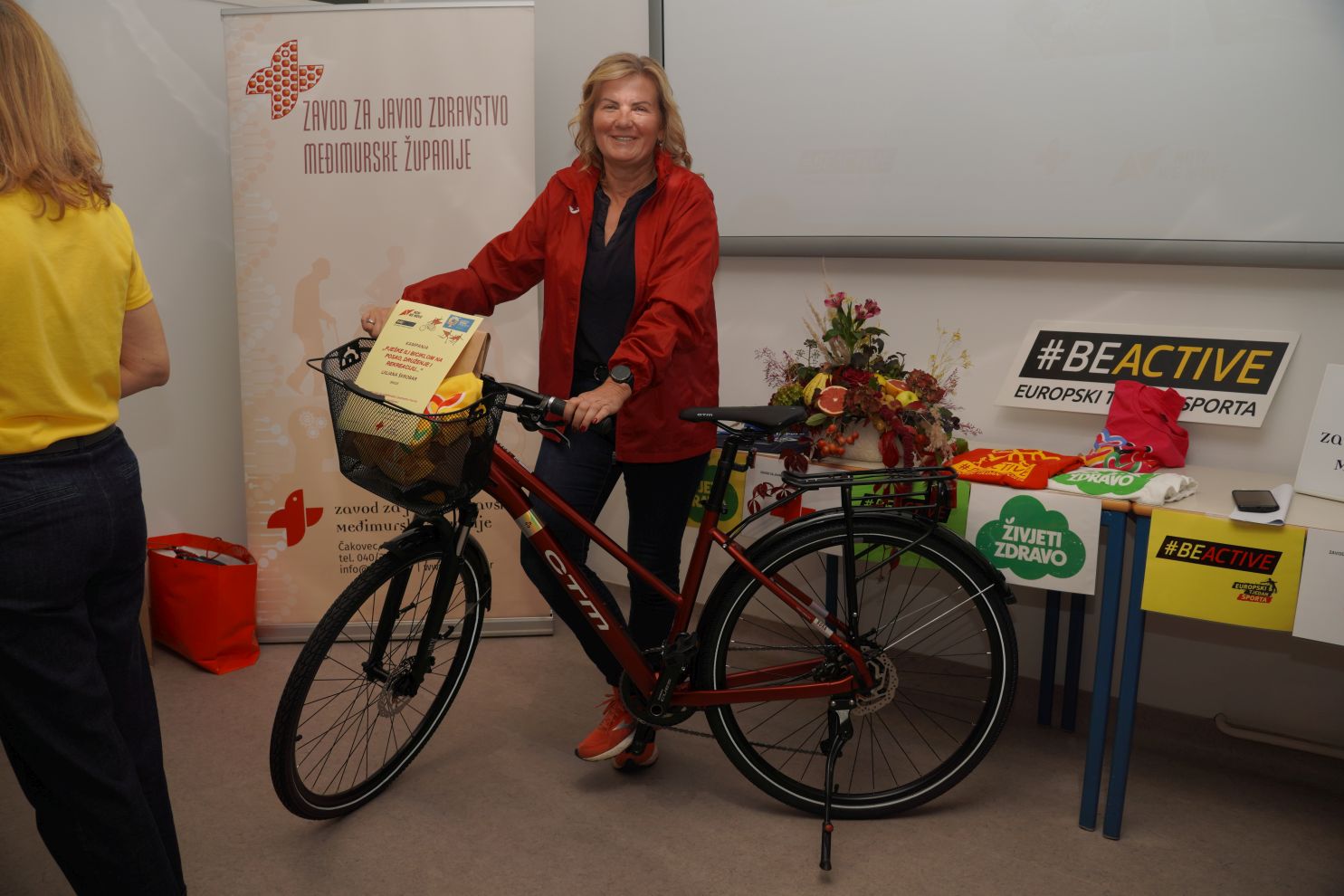 PJEŠKE ILI BICIKLOM NA POSAO (52)