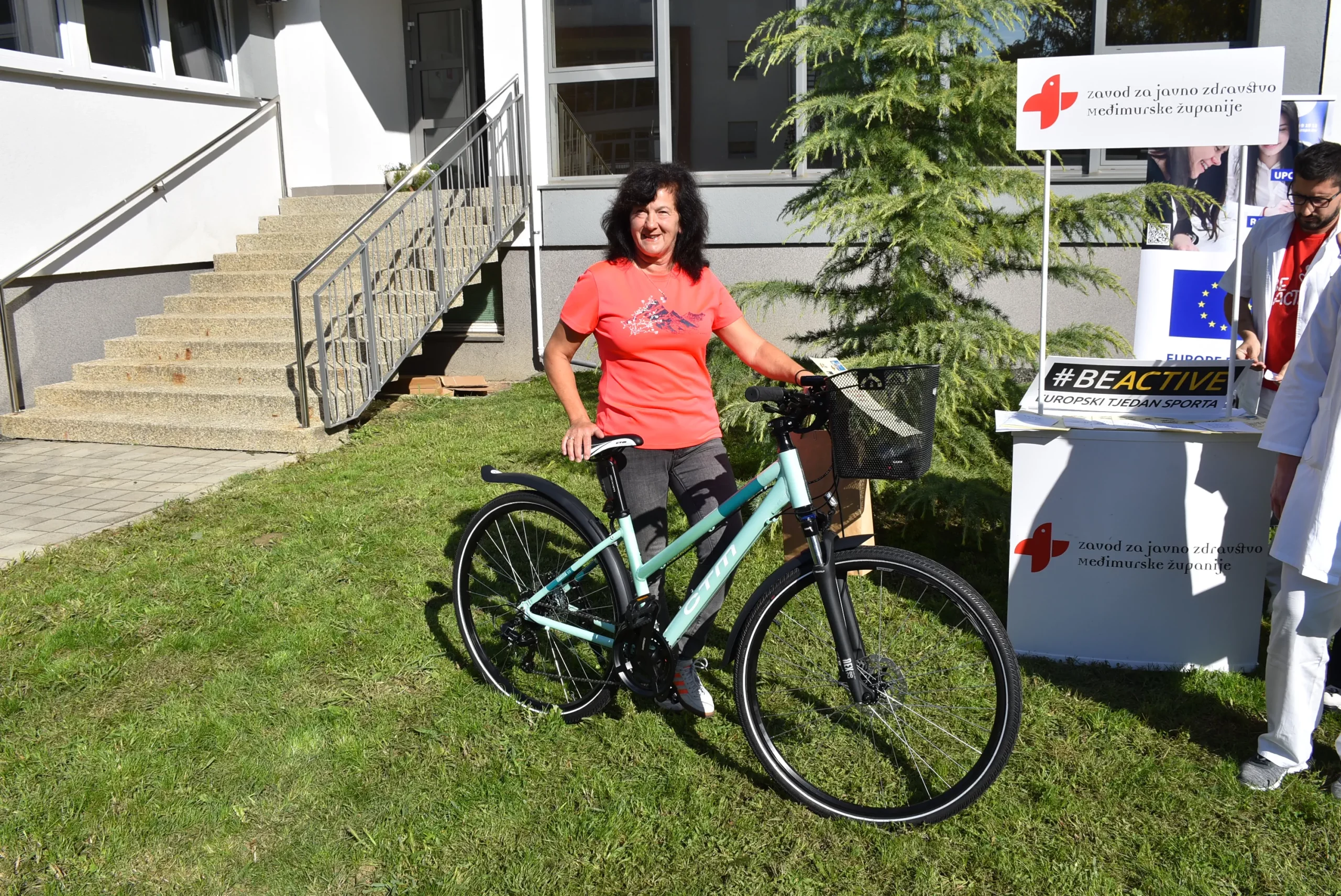 PJEŠKE ILI BICIKLOM NA POSAO, DRUŽENJE I REKREACIJU Preko 90 Međimuraca u 20 je dana prevalilo preko 15.000 kilometara (23) PJEŠKE ILI BICIKLOM NA POSAO, DRUŽENJE I REKREACIJU Preko 90 Međimuraca u 20 je dana prevalilo preko 15.000 kilometara (23)