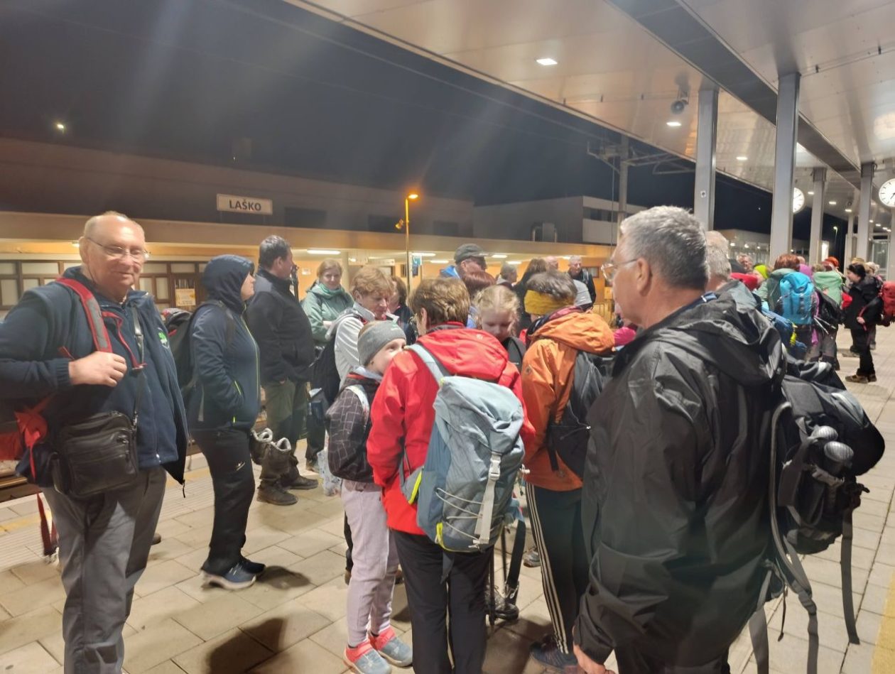 PLANINARSKA AVANTURA Bundeki vlakom do Laškog pa na uspon prema Šmohoru i Maliču (14)